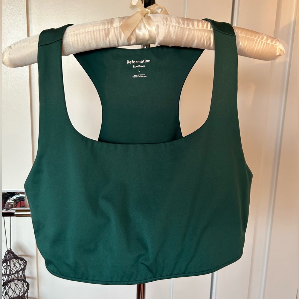 Reformation Sports Bra: Green, Large